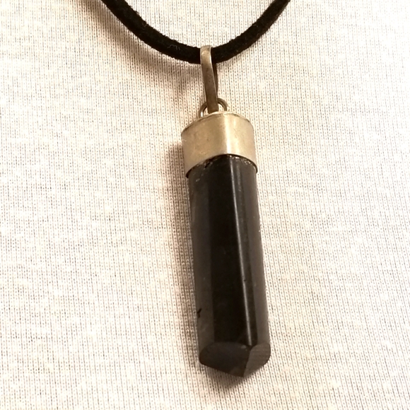 ✅Ayana Wellness Crystal Pendant Necklace Hand Crafted Ethically Sourc Tourmaline - Picture 3 of 13